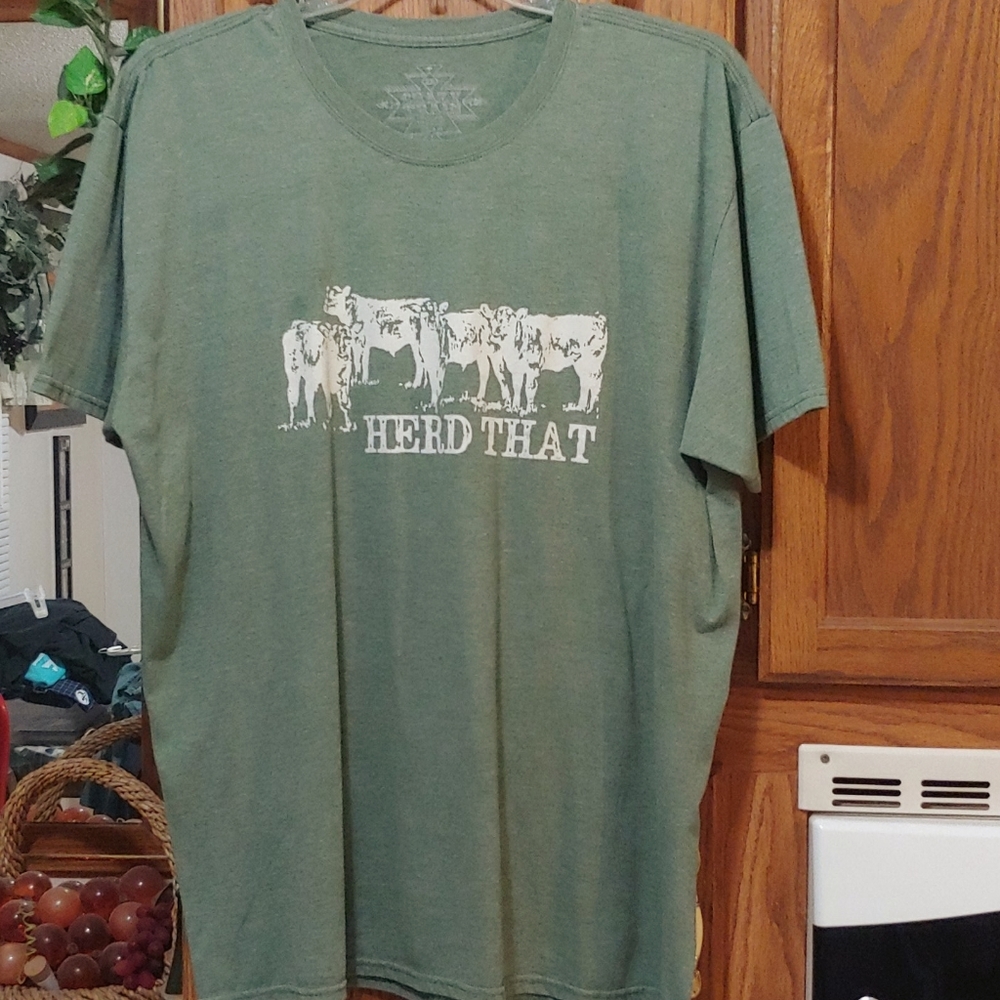 2XL green shirt
